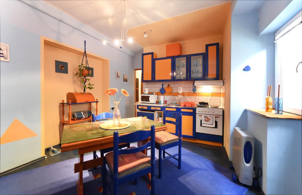 Apartment Orange Purple Blue Zagreb Luaran gambar