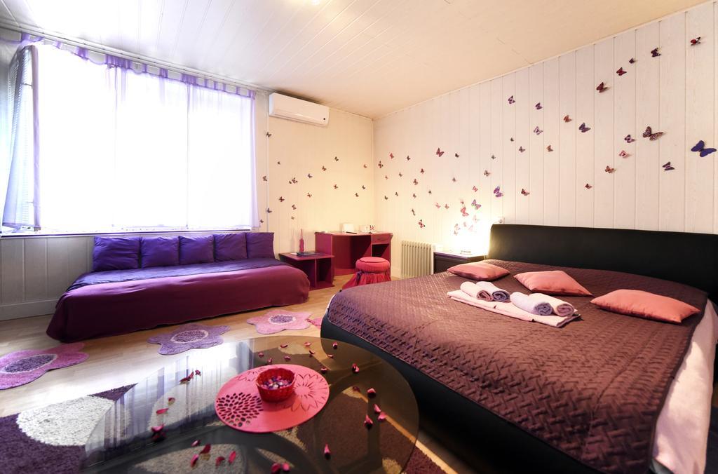 Apartment Orange Purple Blue Zagreb Luaran gambar