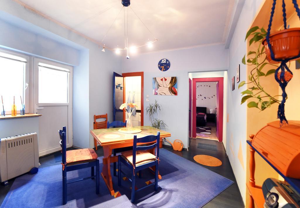 Apartment Orange Purple Blue Zagreb Luaran gambar